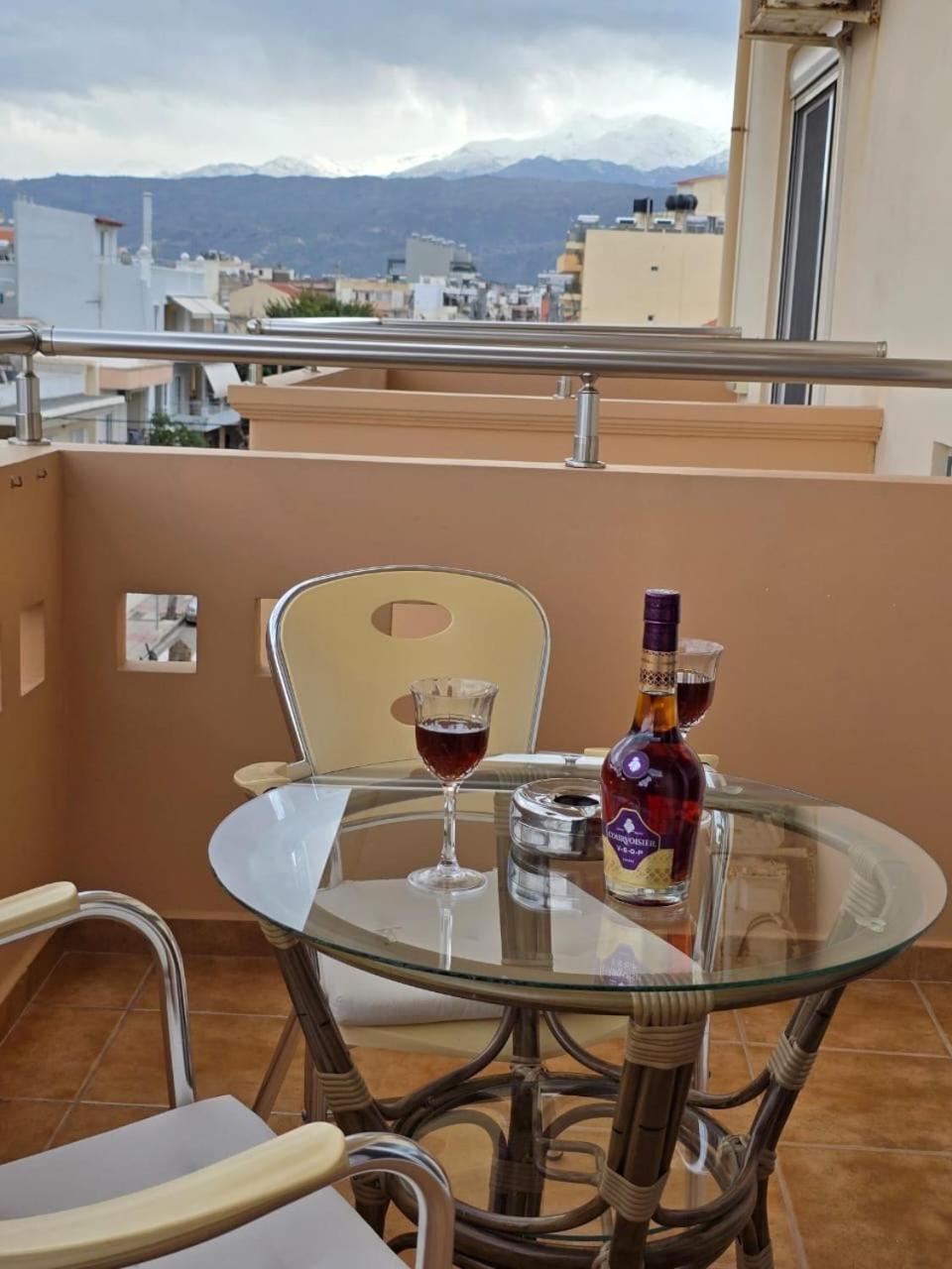 Fougaro Apartments Chania  Buitenkant foto